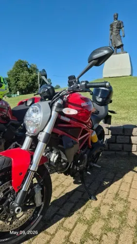 Ducati Monster 797 2018 vermelha - Abaixo da Fipe