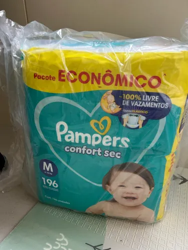 Fraldas Pampers Confortsec - 196 fraldas . R$0,76 a tira