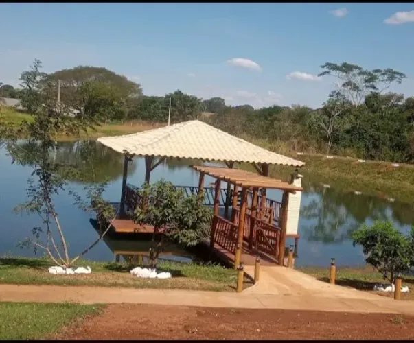 Vende se ágio de chácara de 1.000 no condomínio Galileia. Terra santa .