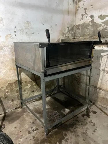 Forno industrial em ótimo estado ,aceito ofertas 