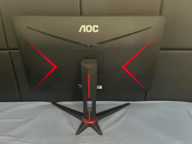 Monitor Gamer AOC / 27 Polegadas + Caixinha de som