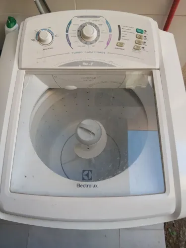 Lavadora de Roupas Electrolux 12 kg Turbo Capacidade LT12B