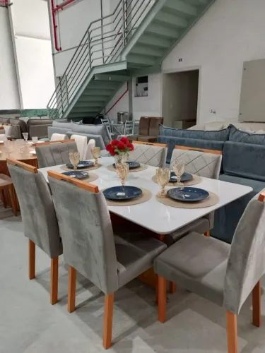 MESA DE JANTAR COM 6 CADEIRAS 1,60 (NOVO)