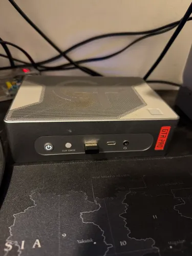 Mini pc Beelink gtr7 pro Ryzen 9 7940hs 24 gb ddr5 nvme 1 tb