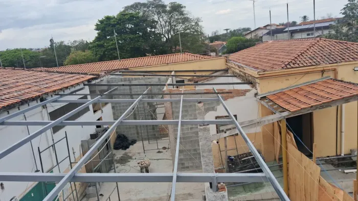Trabalhamos com estrutura metálica