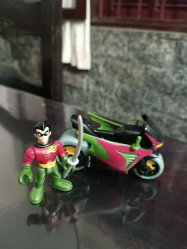Imaginext DC Super Friends - Robin + Moto + Espada Extra