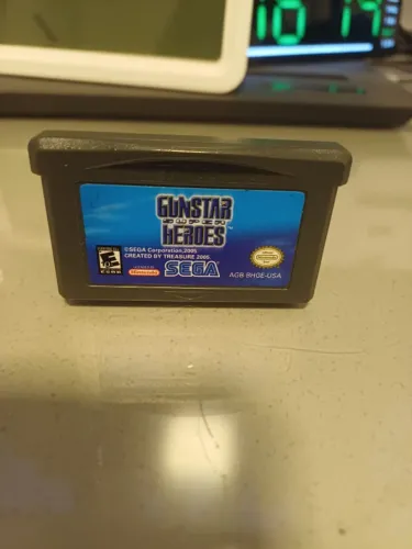Gunstar Super Heroes - Game boy advance(GBA) - Original, Americano, funcionando 100%.