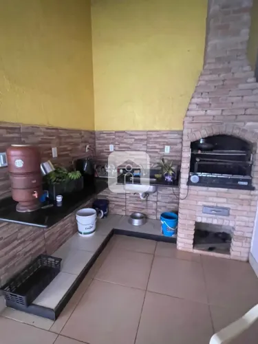 Casa para locação no bairro Segismundo Pereira