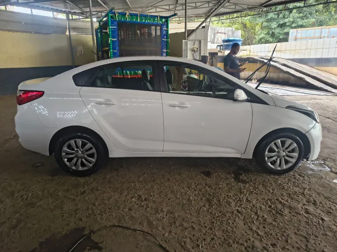 Hyundai HB20S C.plus/c.style1.0 Flex 12V Mec. 4P 2018