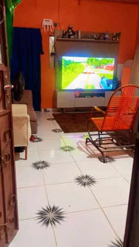 VENDO DUAS CASAS OU TROCO POR UMA Q TENHA 4 QUARTOS
