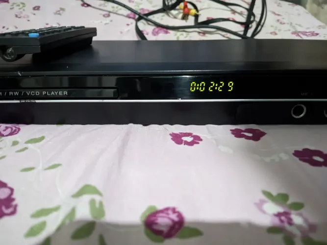 Aparelho de Dvd LG com karaokê e controle remoto imperdivel