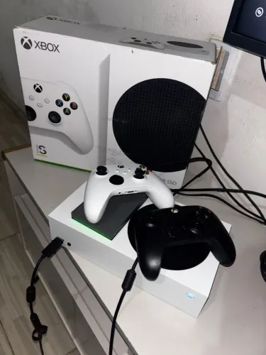 XBOX SERIES S (Preço a negociar)
