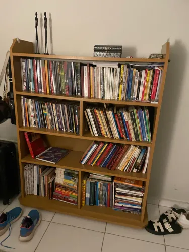 Estante de livros 