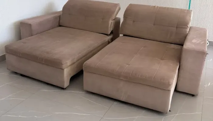Sofá 4 lugares grande com Chaise espaçosa