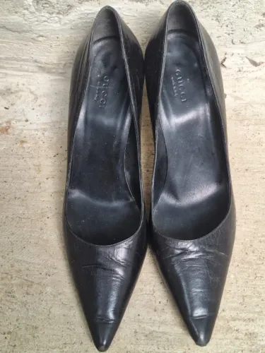 scarpin gucci couro preto 40