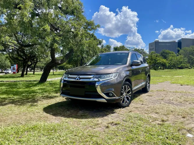Mitsubishi Outlander 2.0 16V 160cv Aut. 2016