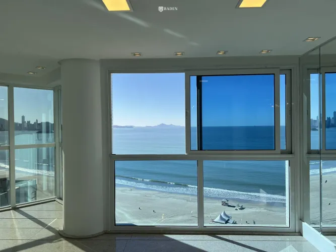 Apartamento Frente Mar / 4 Suítes / Costão da Barra / Balneário Camboriú
