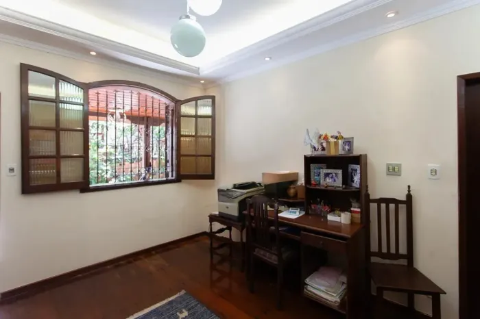 Casa à Venda - Santa Cruz, 3 Quartos, 400 m2