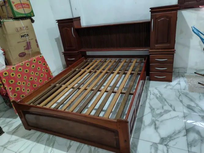 Cama de casal de muracatiara  