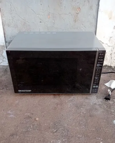 Microondas Espelhado Brastemp 32 litros 127v (Semi novo)