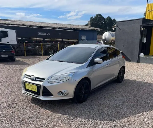 Ford Focus 1.6 S/1.6 SE Flex 16V 5P AUT 2014