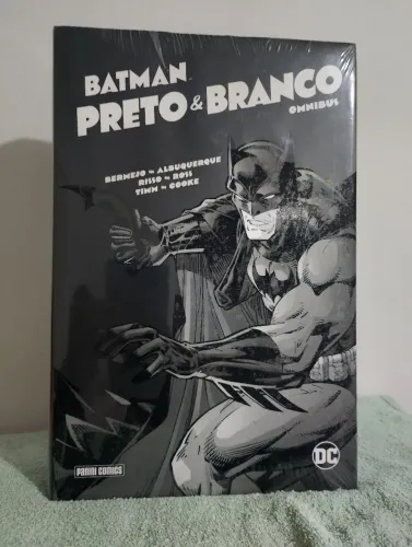 Panini - Batman Preto & Branco Omnbus (Lacrado de Fábrica)