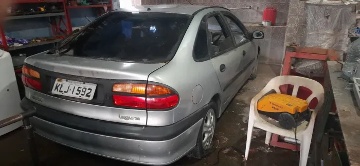 Renault Laguna RXE 2.0s 8v/16v 1999