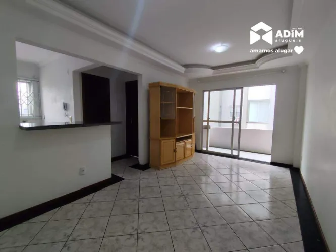Apartamento de 1 quarto com vaga privativa de garagem no centro de Balneário Camboriú - SC