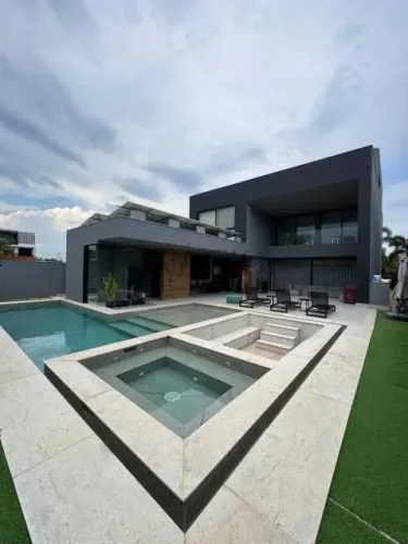 Casa em Condomínio para alugar em Barra da Tijuca, Rio de Janeiro 4 suítes 800m²