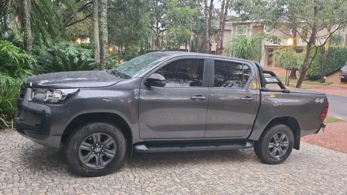 Toyota Hilux CD SR 4X4 2.8 TDI Diesel Aut. 2024