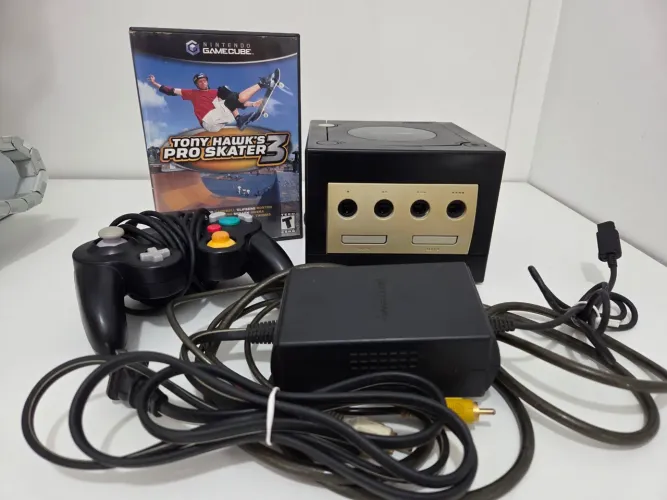 Nintendo GameCube com jogo original, memory card e Controle original (olx pay)