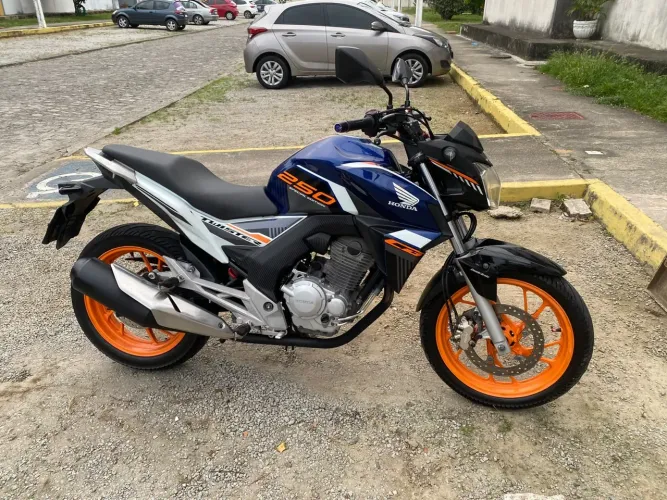 CB Twister edição limitada