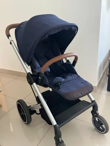 Carrinho e bebe conforto cybex 