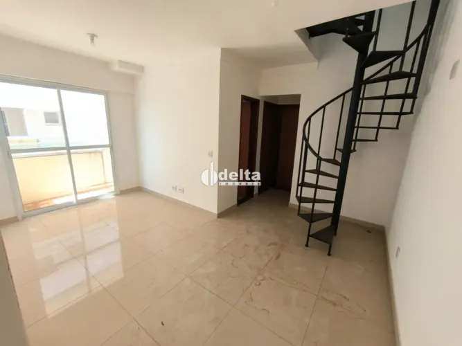Cobertura disponível para locação no bairro Santa Mônica em Uberlândia-MG