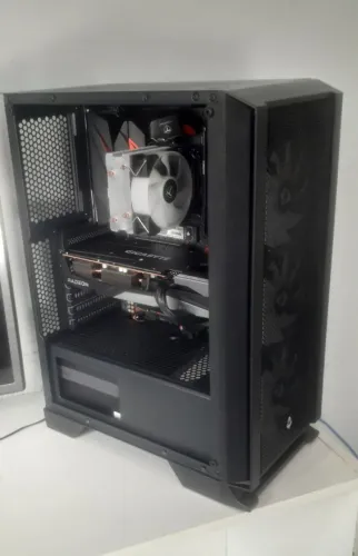 Pc gamer semi-novo