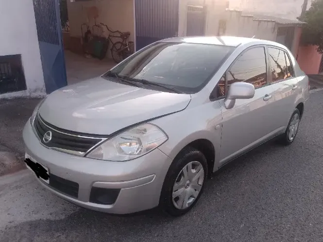 Nissan Tiida Sedan 1.8 16V Flex Fuel 4P 2012