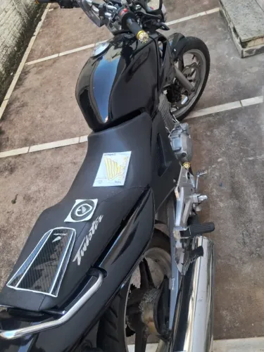 Vendo ou troco twister 250 impecável troco por carro ou pego moto menor R$13.0000