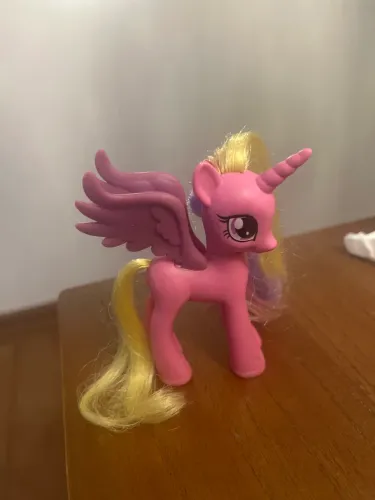 Boneca cadence My little pony