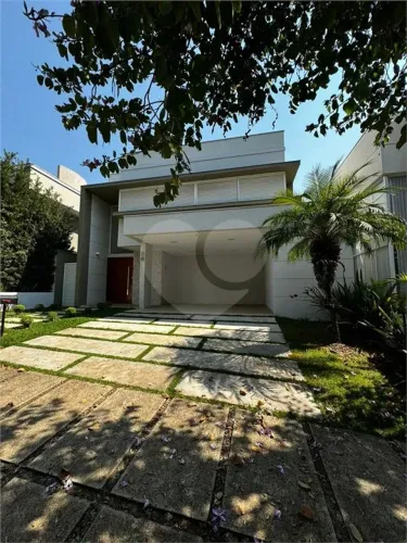 Casa à venda com 4 quartos, sendo 2 suítes, no condomínio Montblanc, Sorocaba - SP