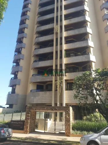 APARTAMENTO COM 4 QUARTOS SENDO UMA SUÍTE, A VENDA NA REGIÃO CENTRAL DE LONDRINA.