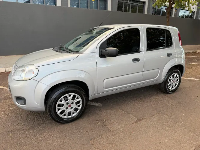 Fiat Uno Vivace Celeb. 1.0 EVO F.flex 8V 5P 2014