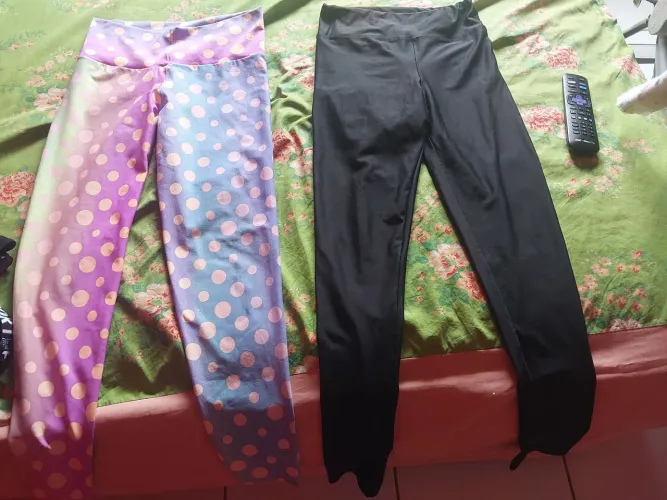 Blusa de academia  e calça laica 