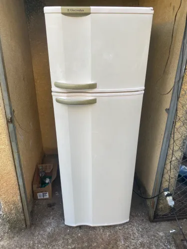Geladeira Eletrolux
