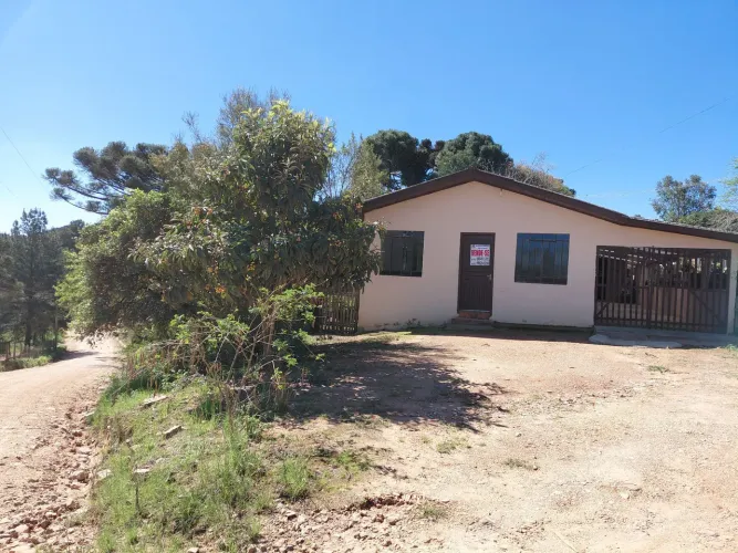 Casa comercial rural.