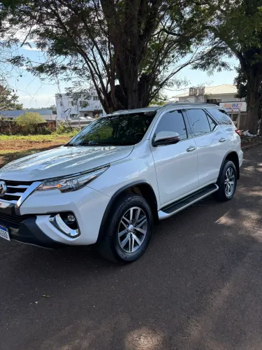 Toyota Hilux SW4 SRX 4X4 2.8 TDI 16V Dies. Aut. 2018