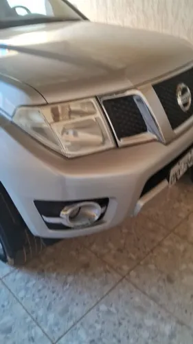 Nissan Frontier SL CD 4X4 2.5tb Diesel AUT 2014