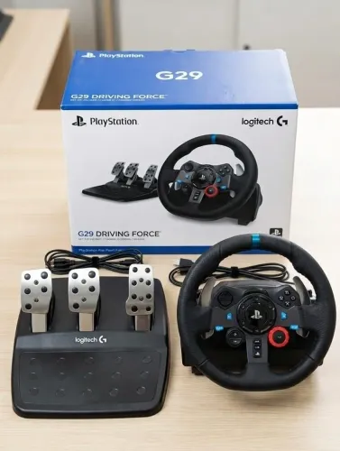 Logitech G29 (PS5/PS4/PC) - Usado Apenas 2 Vezes + NF