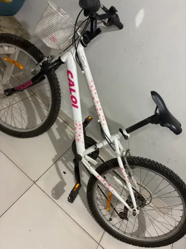 Bicicleta Caloi aro 24