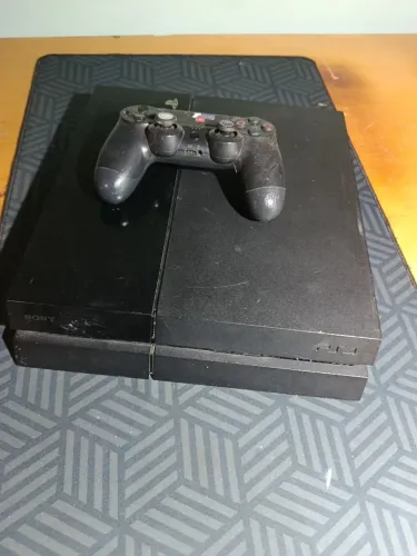 Playstation 4 Fat Ps4 com defeito liga e desliga faço envio para todo o Brasil pela Olx