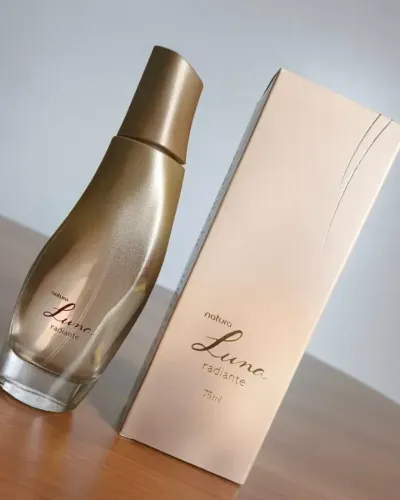 Luna Radiante ? Chipre floral feminino, tem base amadeirada , uma fragrância sensual ?